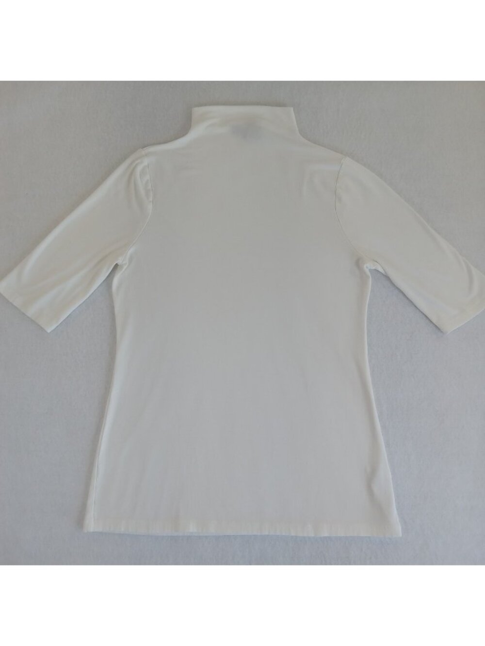 White House Black Market Women's White Mock Neck 3/4 Sleeve Top Size M Rayon